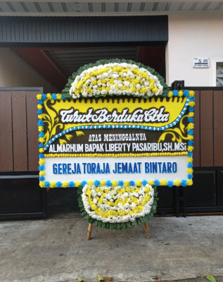 Papan Bunga Duka di Cipameungpeuk