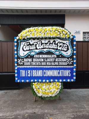 Papan Bunga Duka di Cipameungpeuk